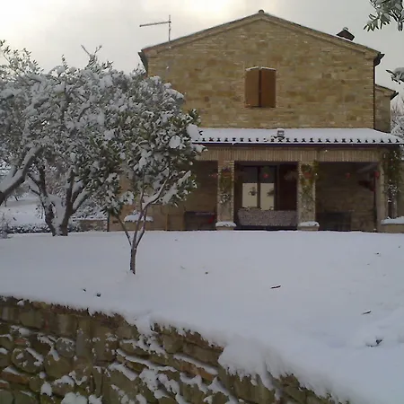 La Casa Delle Rondini 3* Staffolo