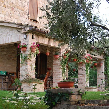 ベッド・アンド・ブレックファスト La Casa Delle Rondini