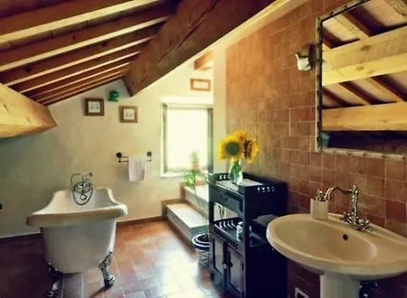 ベッド・アンド・ブレックファスト La Casa Delle Rondini 3*
